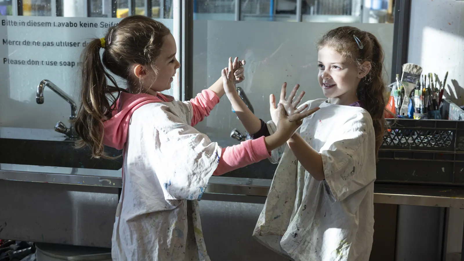 05 02 Mon Creaviva F Monika Flueckiger 05 02 Mon Creaviva F Monika Flueckiger