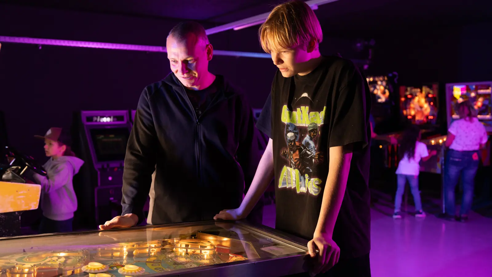 Enter Ausstellung Allink H8a0204 1 1 Enter Ausstellung Allink H8a0204 1 1